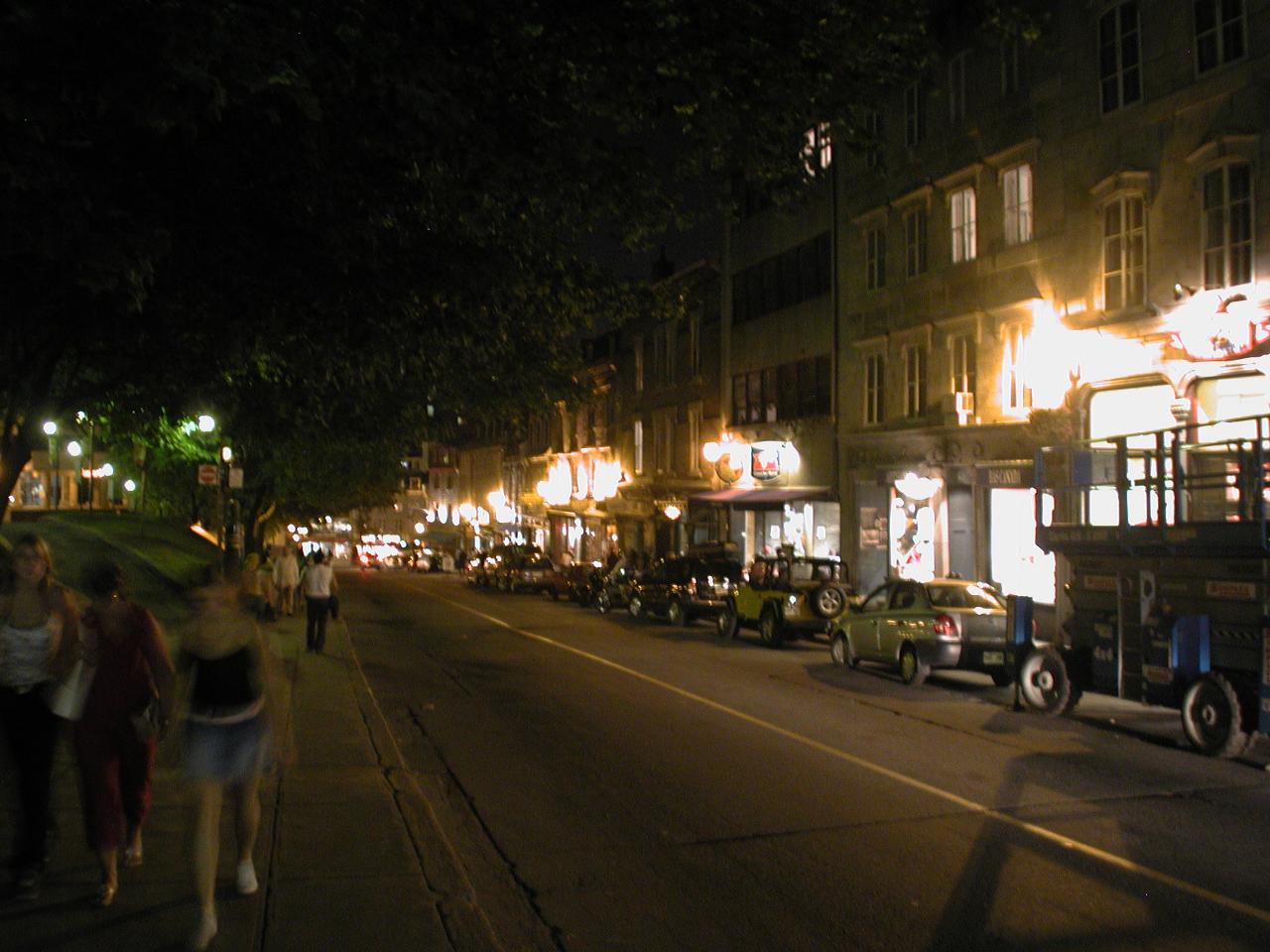 Shops and buildings along Côte de la Fabrique (near Basilica)