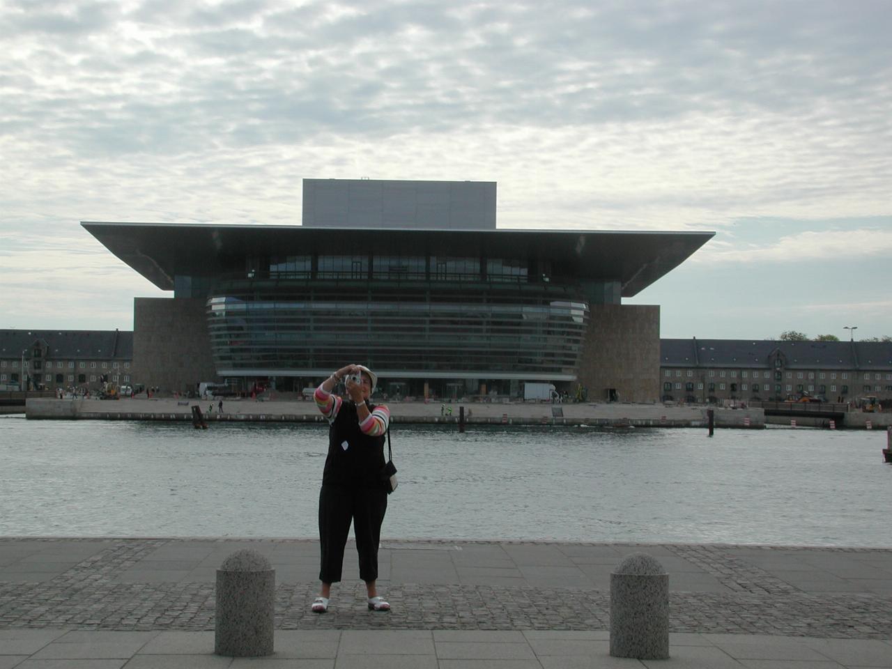KPLU Viking Jazz: Barbara taking a picture of us; Opera House in background
