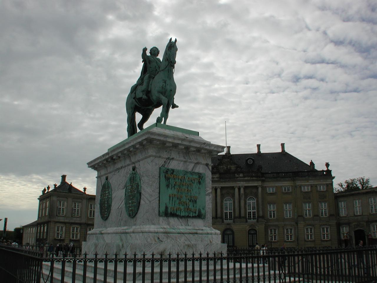 KPLU Viking Jazz: Amalienborg Plads (Plaza): Central statue of Fredrick V (Friderico Quinto)
