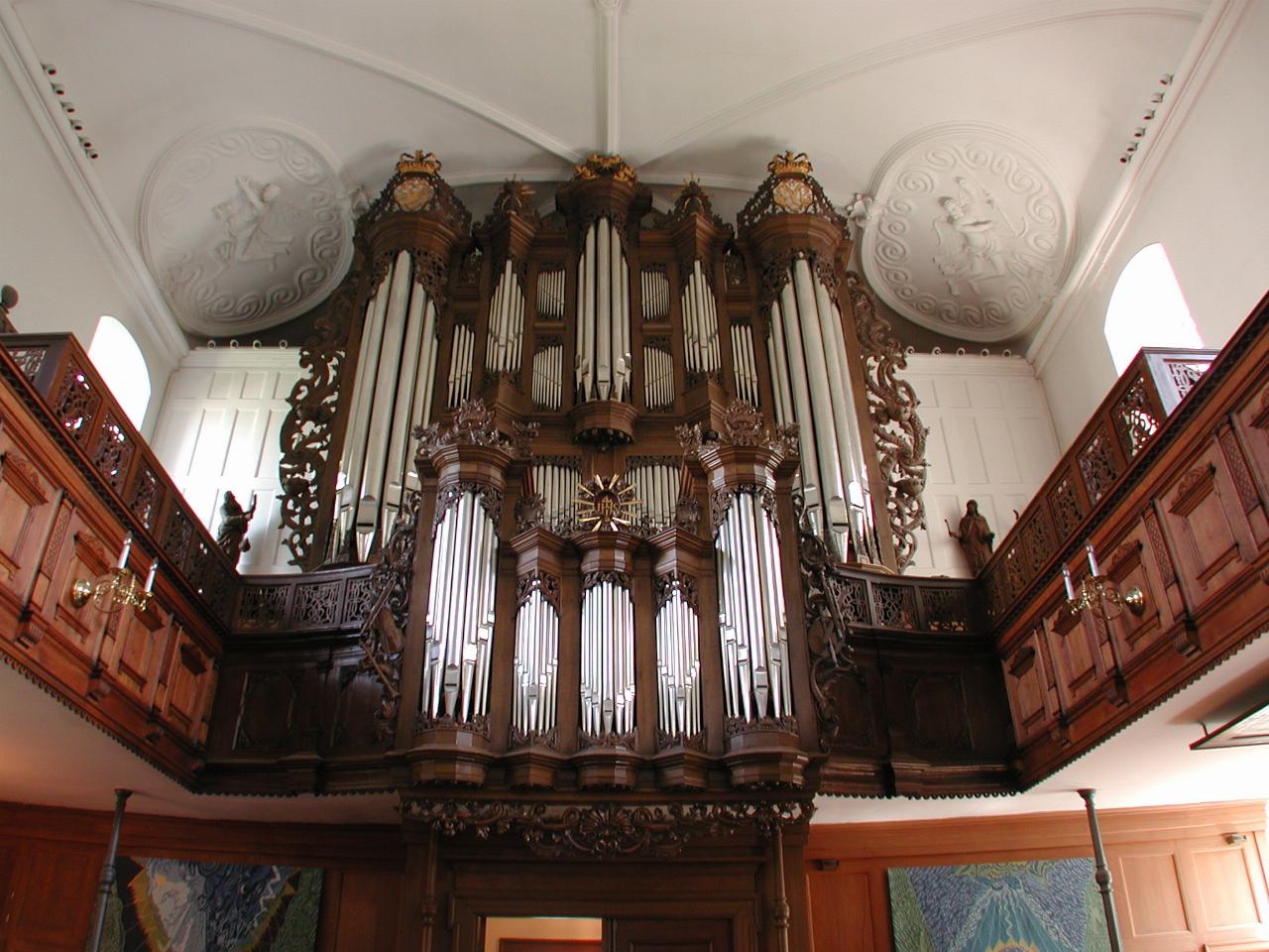 KPLU Viking Jazz: Holmen Kirke's organ, used for recitals