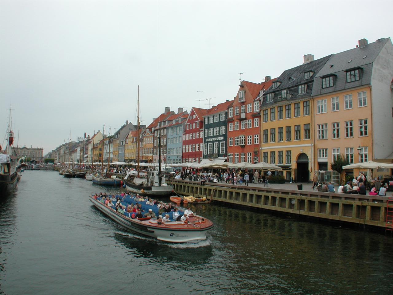 KPLU Viking Jazz: The tourist side of Nyhavn canal with tour boat leaving (including Maria, barely discernible)