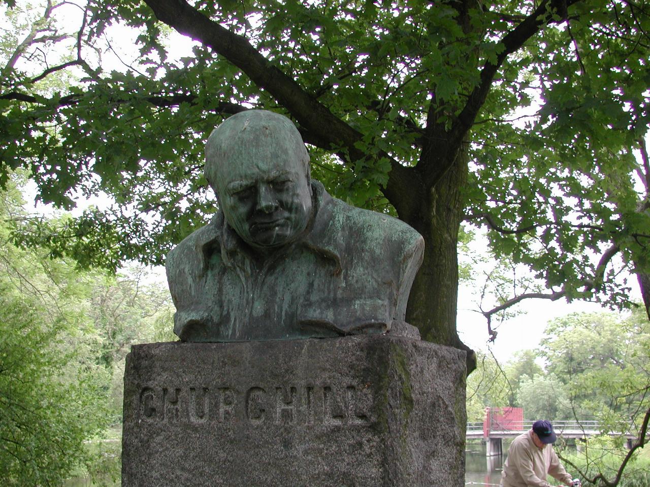 KPLU Viking Jazz: Churchill statue in Churchillparken, which also includes an English church, St. Albans