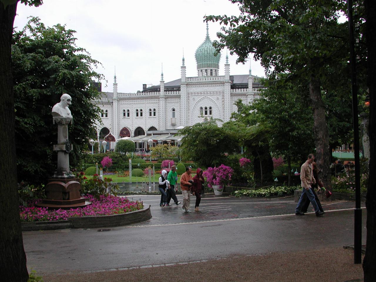 KPLU Viking Jazz: Section of Tivoli Gardens, in bloom