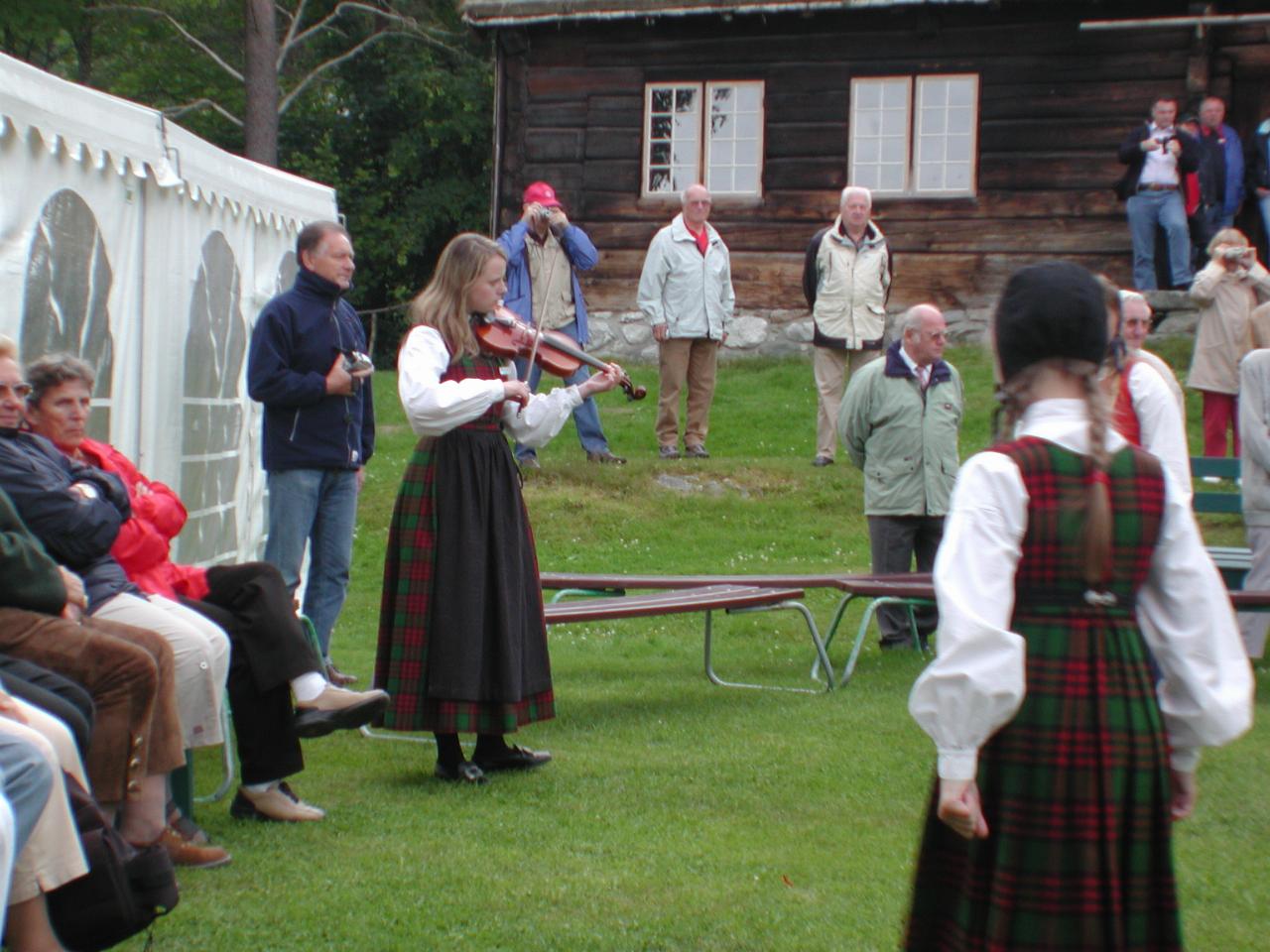 KPLU Viking Jazz: Musical accompaniment for dancers at Romsdalmuseet, Molde