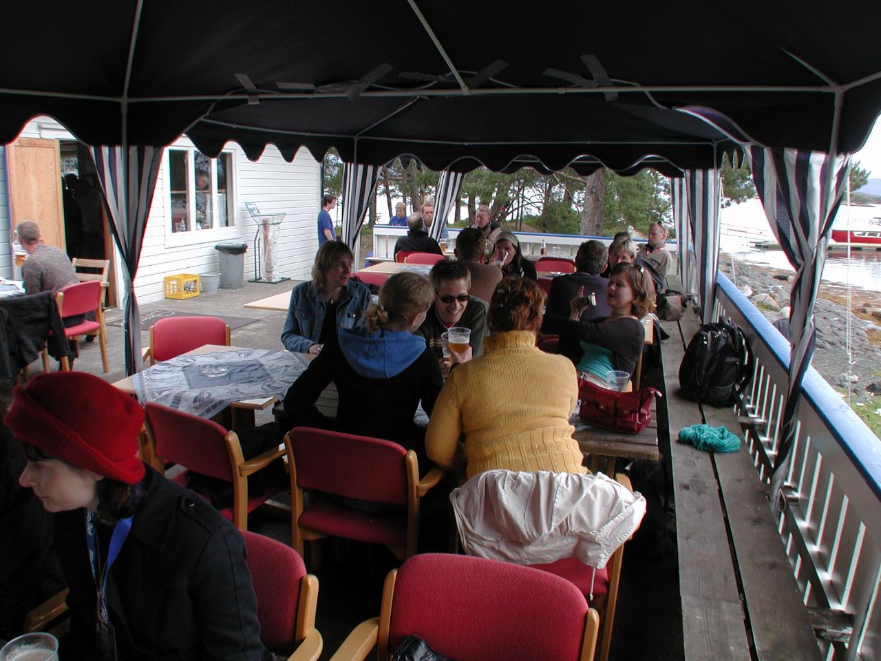 KPLU Viking Jazz: Other diners at lunch on the island; Signe at lower left