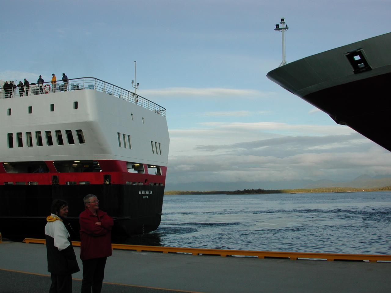 KPLU Viking Jazz: These ferries dock without a tug, and close to each other as thrusters allow sidewards movement