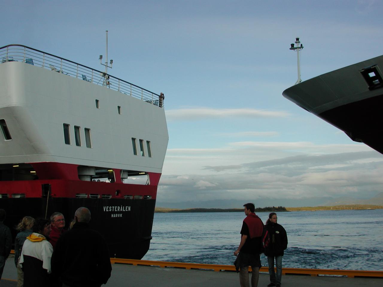 KPLU Viking Jazz: These ferries dock without a tug, and close to each other as thrusters allow sidewards movement