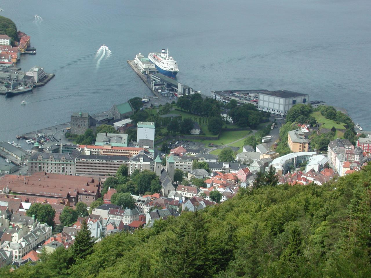 KPLU Viking Jazz: Closer view showing Rosenkrantz Tower and Mariakirken