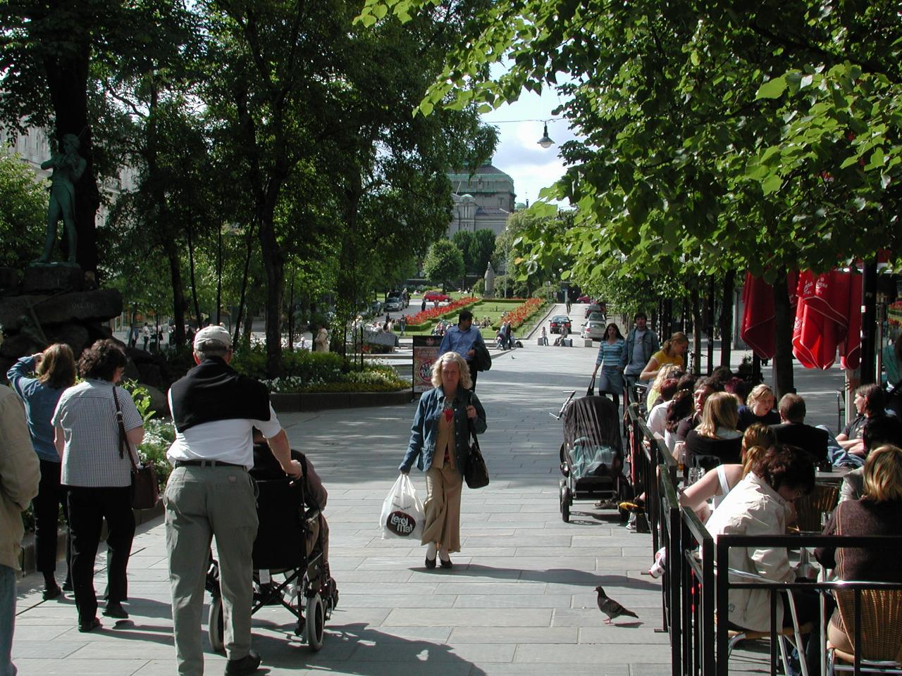 KPLU Viking Jazz: Another pedestrian steet in Bergen (Ole Bull statue on left)