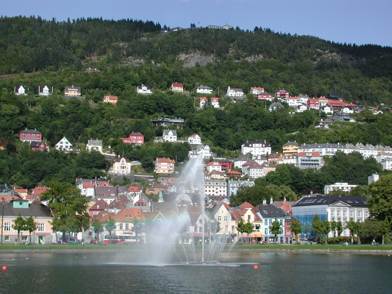 KPLU Viking Jazz: Fountain in Bergen park near downtown, with funicular to Mount Fløyen behind