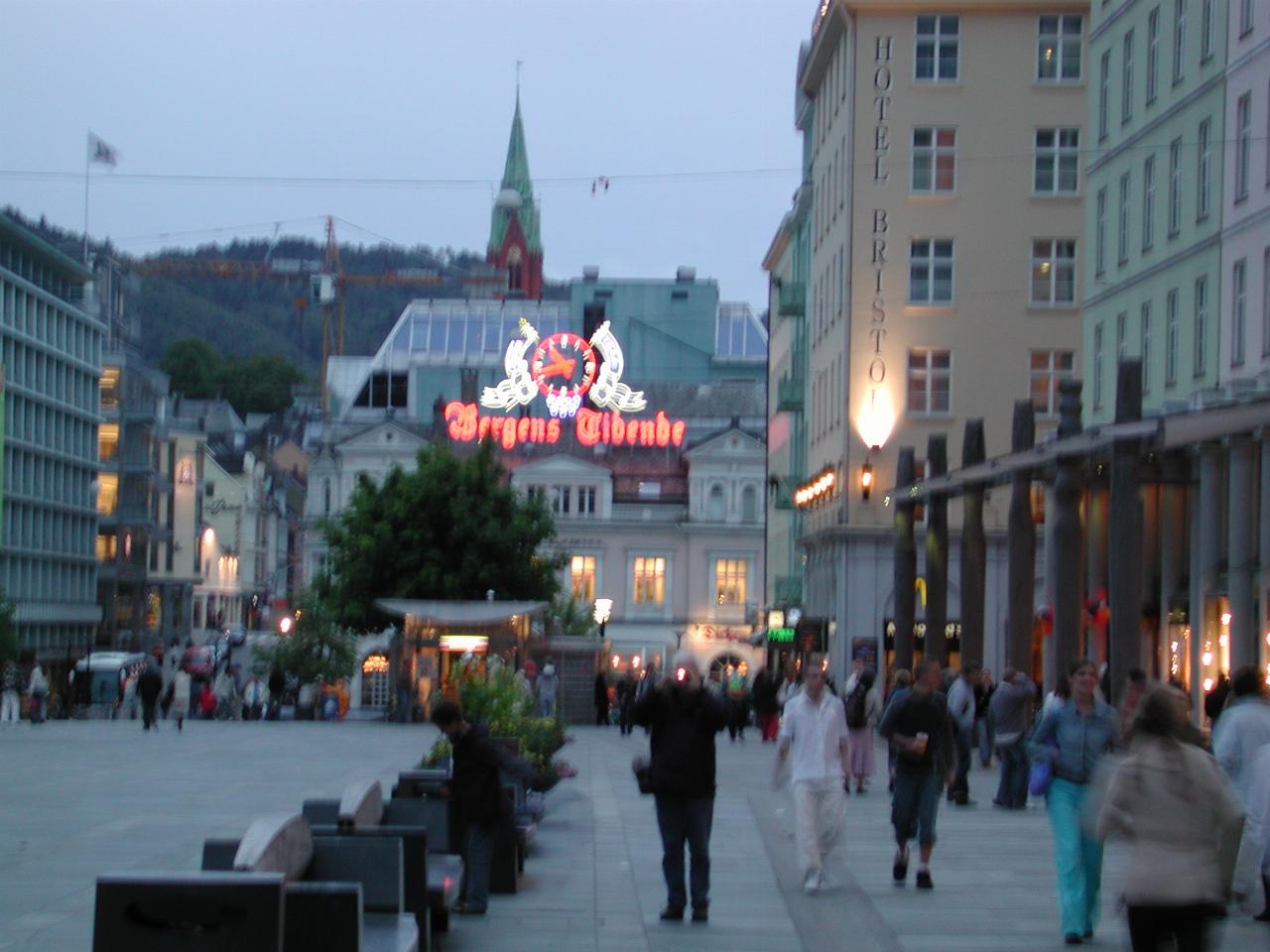 KPLU Viking Jazz: Pedestrian mall in Bergen, at dusk