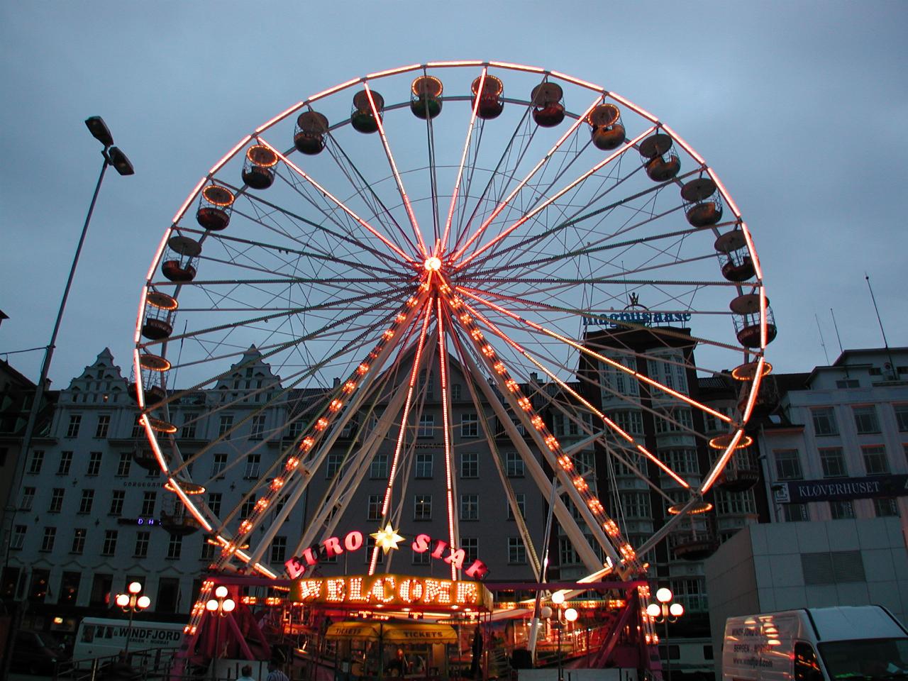 KPLU Viking Jazz: Ferris wheel in Bergen's entertainment area