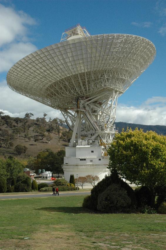 Large tracking dish pointing up